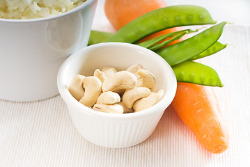 Image showing cashew nuts and vegetables