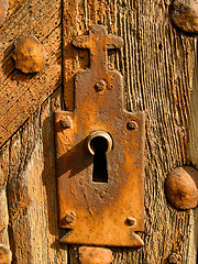 Image showing old door