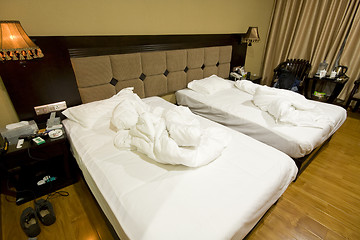 Image showing Double bed in the hotel room 