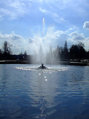 Image showing Fountain in the lake