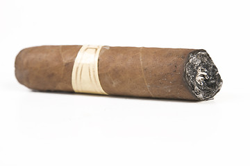 Image showing havana brown cigar burned