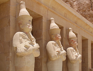 Image showing Ancient statues at Hatschepsut temple