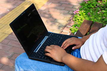 Image showing man using laptop