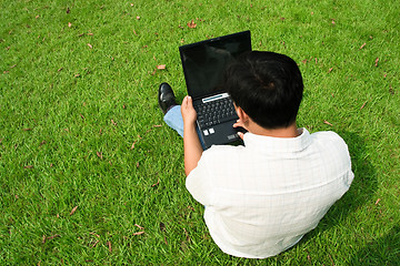 Image showing man using laptop