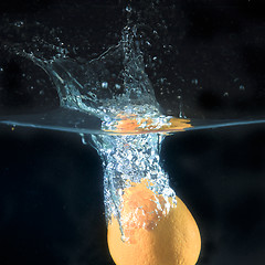 Image showing lemon and water