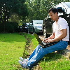 Image showing man using laptop