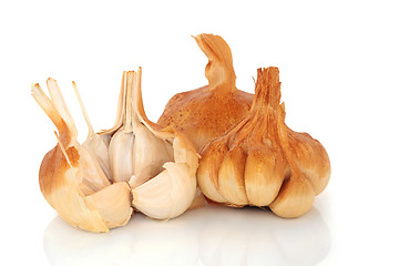 Image showing Smoked Garlic Cloves