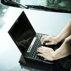 Image showing man using laptop