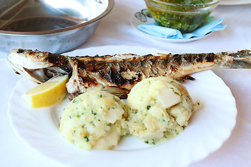 Image showing Roasted fish with potatoes 