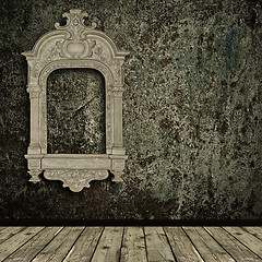 Image showing grunge interior with vintage frame