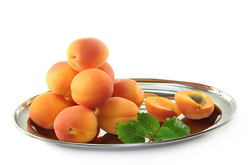 Image showing Apricots