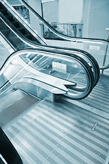 Image showing escalator