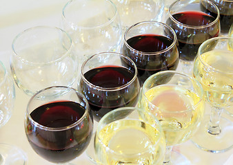 Image showing glasses with wine