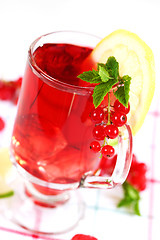 Image showing Refreshing summer ice tea