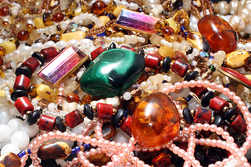 Image showing jewelry necklace and gems