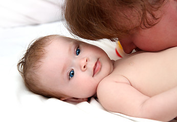 Image showing baby girl and mother