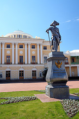 Image showing Pavel 1 statue and Grand palace in Pavlovsk