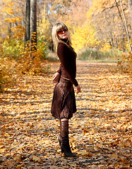 Image showing girl in autumn park
