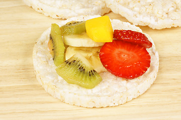 Image showing Rice cake with fresh fruit