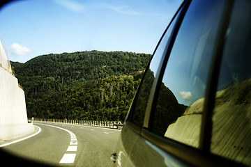 Image showing Car mirror reflection