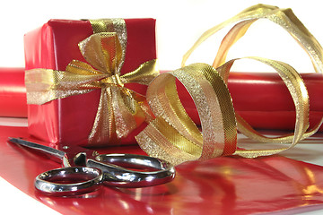 Image showing Gift