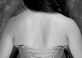 Image showing womans shoulders