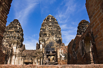 Image showing PHRA PRANG SAM YOD PAGODA IN LOPBURI OF THAILAND 