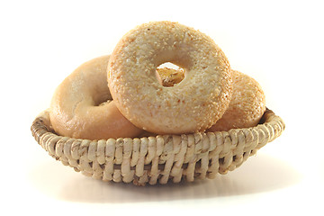 Image showing Bagels in a basket