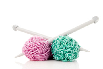 Image showing Green and pink  knitting wool
