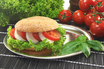 Image showing Bagel with tomato and mozzarella