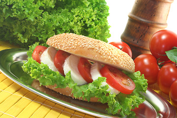 Image showing Bagel with tomato and mozzarella