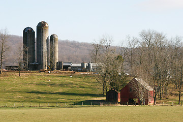 Image showing Silo and Barn