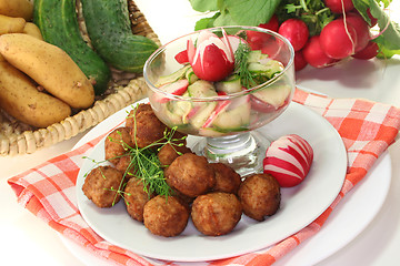 Image showing Köttbullar with salad