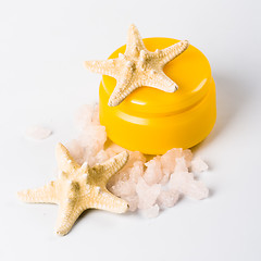 Image showing facial creme, seasalt and seastar