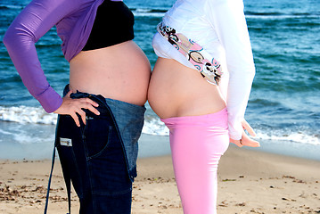 Image showing Pregnant Women and the Ocean