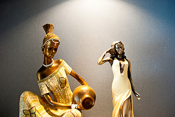 Image showing Two figurines of the woman
