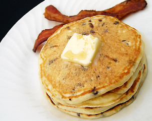 Image showing breakfast pancakes and bacon