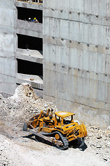 Image showing Car on building ground