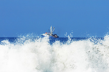 Image showing Breaking waves