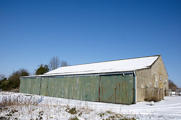 Image showing Winter barn