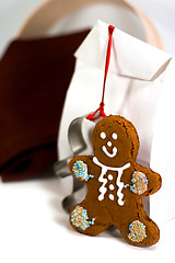 Image showing gingerbread man and gift bag 