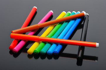 Image showing Colored felt pens