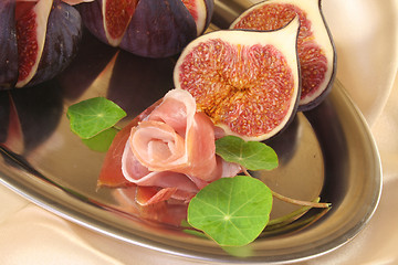 Image showing Figs with Serrano ham