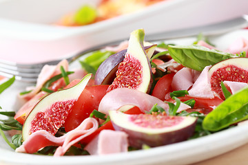 Image showing Vegetable salad with fresh figs