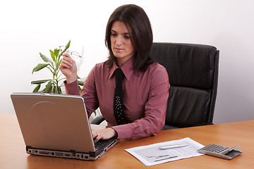 Image showing businesswoman working 