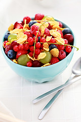 Image showing bowl of fruits with cereals