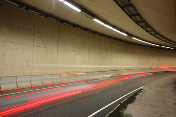 Image showing traffic in tunnel