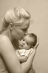 Image showing happy mother with baby 