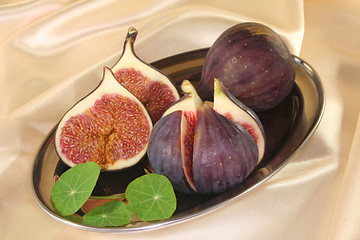 Image showing Figs