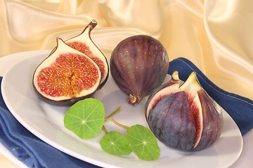 Image showing Figs